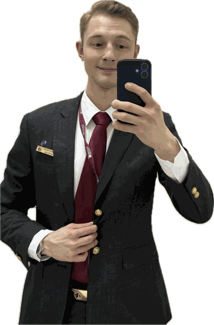 Mateusz Tomczak in uniform, phone in hand